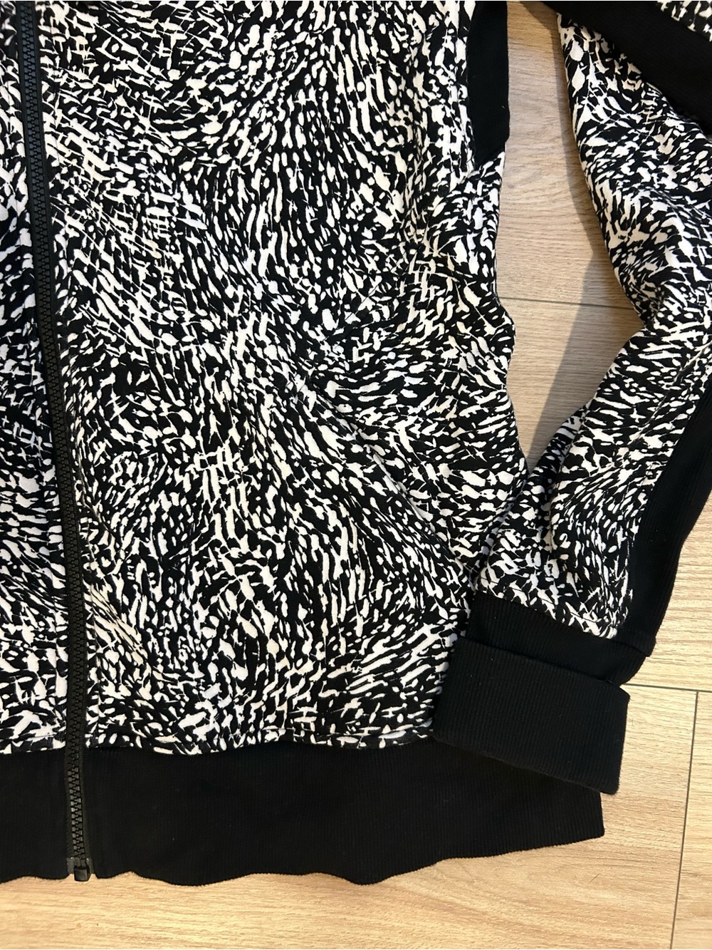 Athleta Black & White Abstract Zip-Up Hoodie - Picture 3 of 3